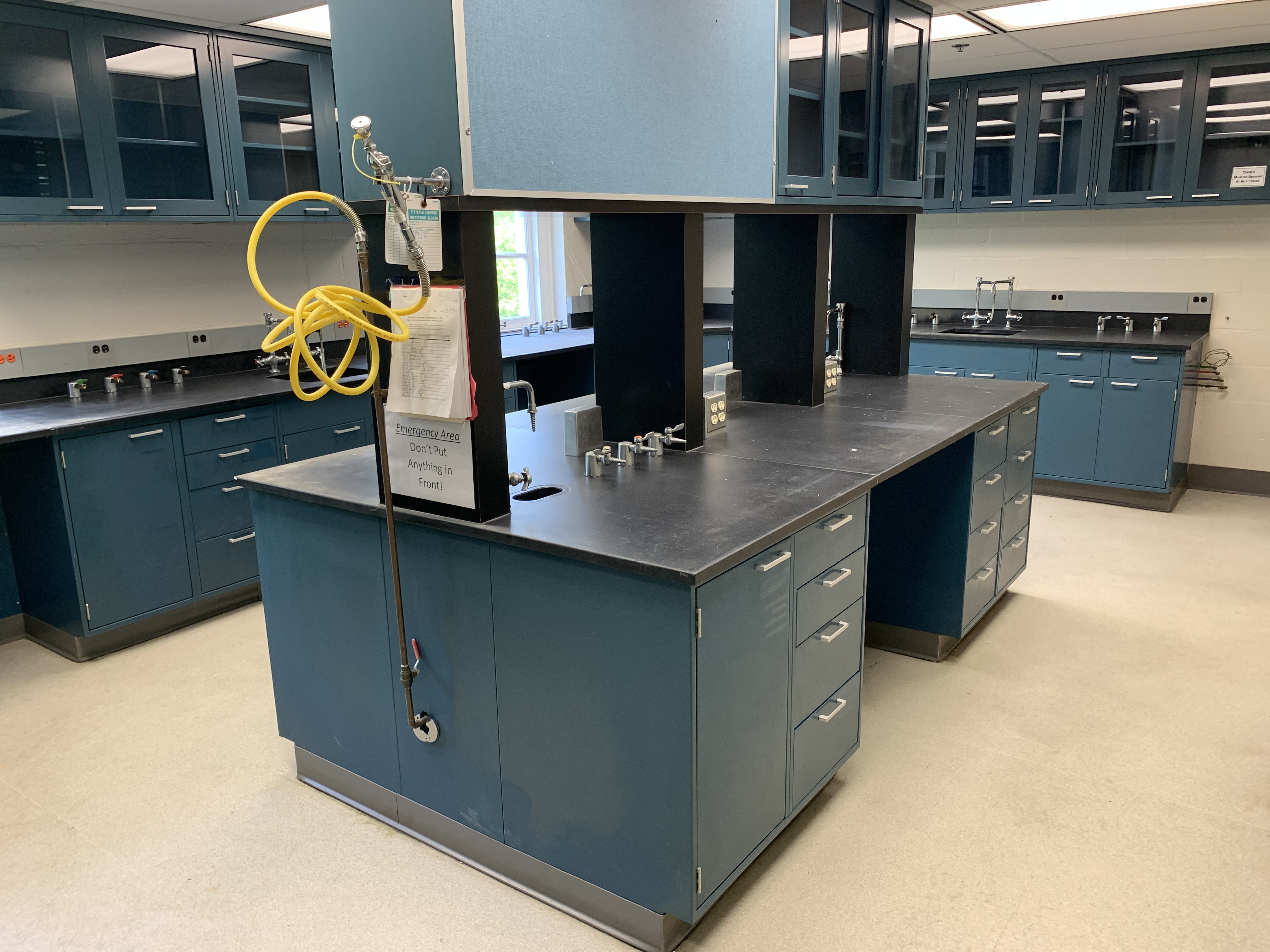 Our lab – Welcome to the Prasse lab